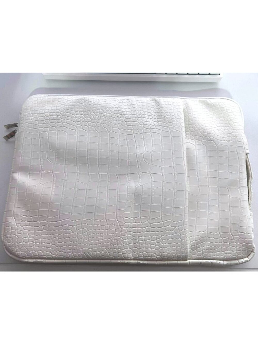 Croc Embossed 14" laptop / tablet sleeve with handle - new